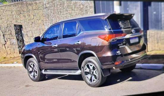 TOYOTA-HILUX SW4-2018