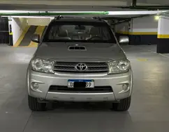 TOYOTA HILUX SW4 3.0 SRV 4X4 7 LUGARES 16V TURBO INTERCOOLER DIESEL 4P AUTOMÁTICO TOYOTA HILUX SW4 3.0 SRV 4X4 7 LUGARES 16V TURBO INTERCOOLER DIESEL 4P AUTOMÁTICO