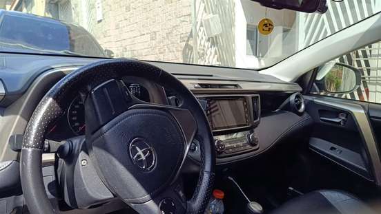 TOYOTA-RAV4-2014