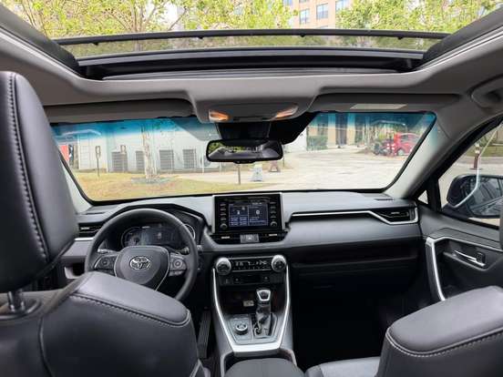 TOYOTA-RAV4-2020