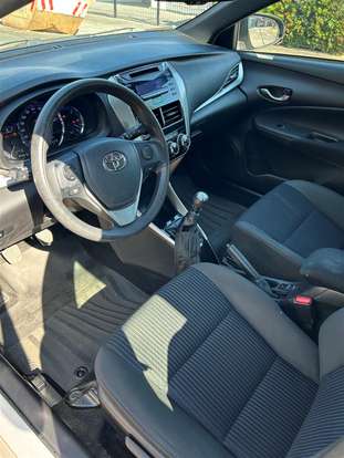 TOYOTA-YARIS-2019