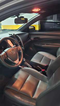TOYOTA-YARIS-2019