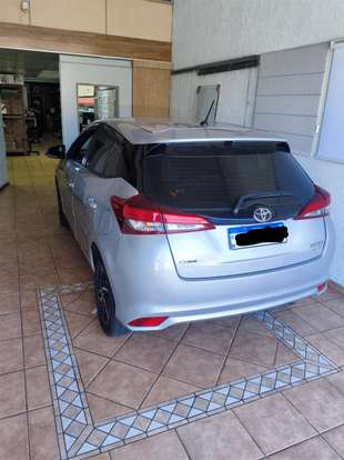 TOYOTA-YARIS-2024