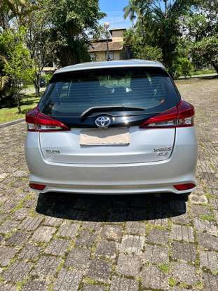TOYOTA-YARIS-2018