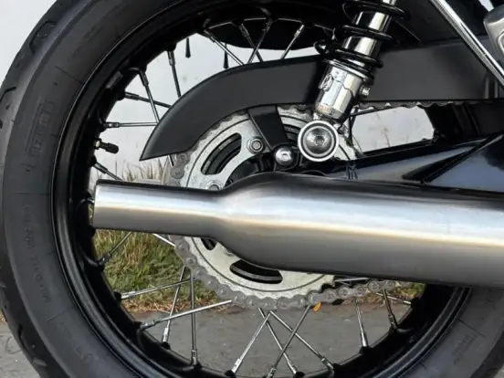 TRIUMPH-BONNEVILLE T100 900 TRIUMPH-BONNEVILLE T100 900-2024