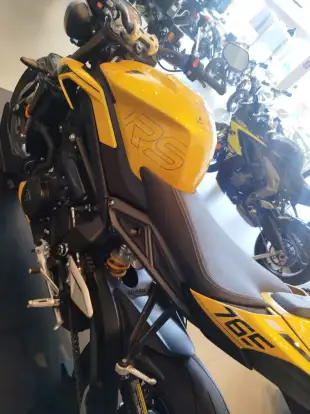 TRIUMPH-STREET TRIPLE RS ABS-2025