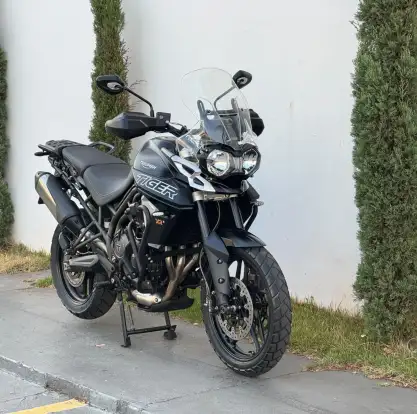 TRIUMPH-TIGER 800 XRX-2019