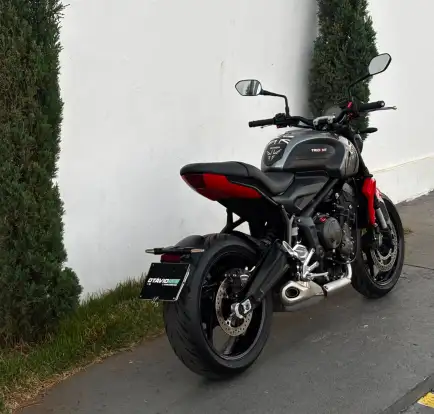 TRIUMPH-TRIDENT 660-2024