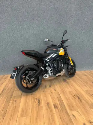 TRIUMPH-TRIDENT 660-2025