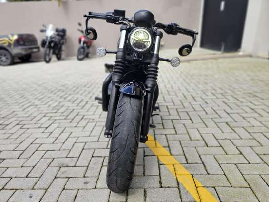 TRIUMPH-BONNEVILLE BOBBER 1200-2020