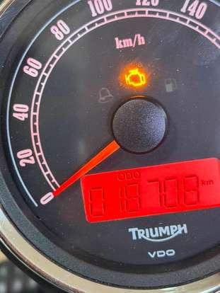 TRIUMPH-BONNEVILLE T 100 865-2015