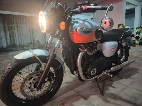 TRIUMPH-BONNEVILLE T100 900 TRIUMPH-BONNEVILLE T100 900-2022