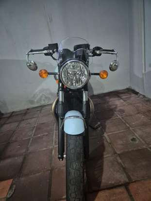 TRIUMPH-BONNEVILLE T100 900-2022