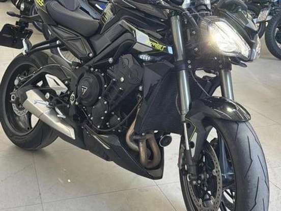 TRIUMPH-STREET TRIPLE RS ABS TRIUMPH-STREET TRIPLE RS ABS-2025
