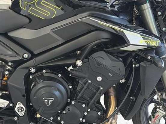TRIUMPH-STREET TRIPLE RS ABS TRIUMPH-STREET TRIPLE RS ABS-2025