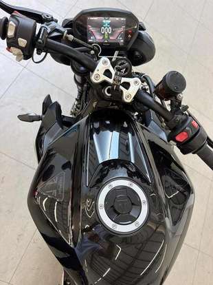 TRIUMPH-STREET TRIPLE RS ABS-2025