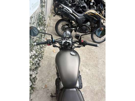 TRIUMPH-STREET TWIN-2020