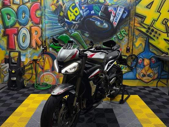 TRIUMPH-STREET TRIPLE 765 RS TRIUMPH-STREET TRIPLE 765 RS-2020