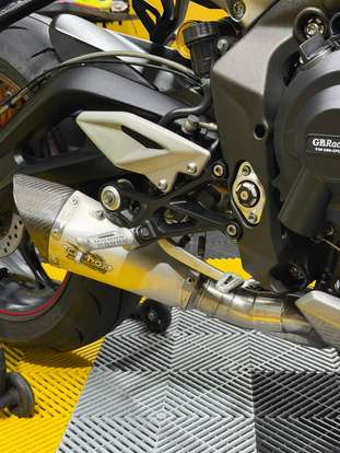 TRIUMPH-STREET TRIPLE 765 RS-2020
