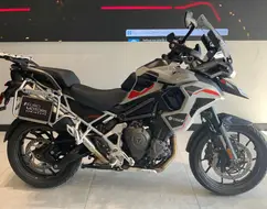 TRIUMPH TIGER 1200 ALPINE EDITION TRIUMPH TIGER 1200 ALPINE EDITION