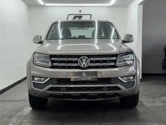 VOLKSWAGEN-AMAROK-2011
