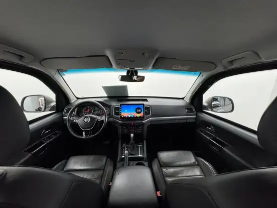 VOLKSWAGEN-AMAROK-2011