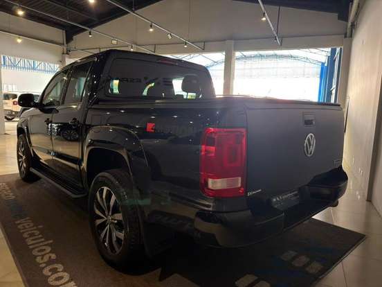 VOLKSWAGEN-AMAROK-2019