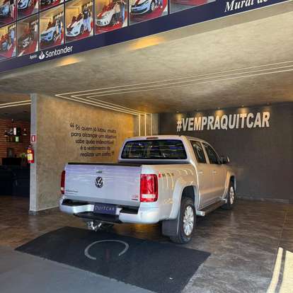 VOLKSWAGEN-AMAROK-2.0 TRENDLINE 4X4 CD 16V TURBO INTERCOOLER DIESEL 4P AUTOMÁTICO VOLKSWAGEN-AMAROK-2017