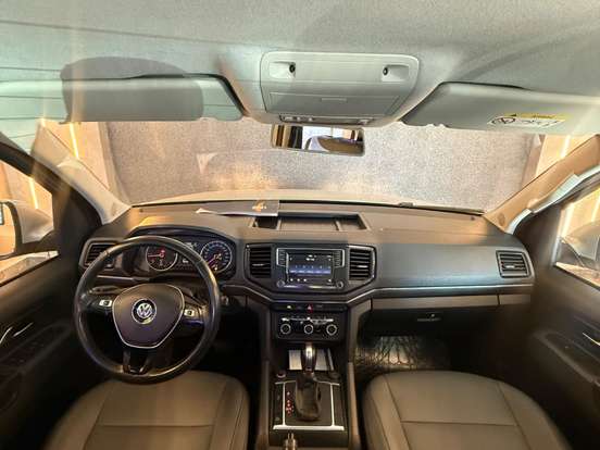 VOLKSWAGEN-AMAROK-2.0 TRENDLINE 4X4 CD 16V TURBO INTERCOOLER DIESEL 4P AUTOMÁTICO VOLKSWAGEN-AMAROK-2017