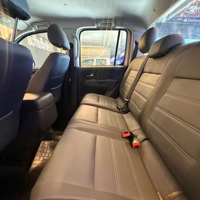 VOLKSWAGEN-AMAROK-2017