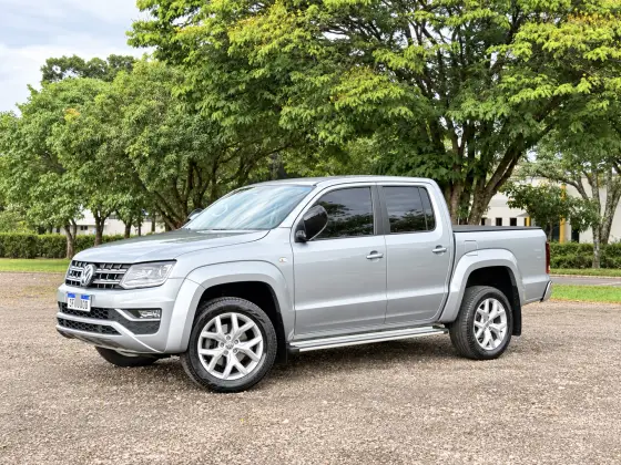 VOLKSWAGEN AMAROK 3.0 V6 TDI DIESEL HIGHLINE CD 4MOTION AUTOMÁTICO