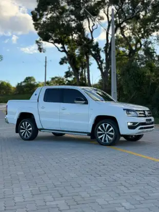 VOLKSWAGEN-AMAROK-2023