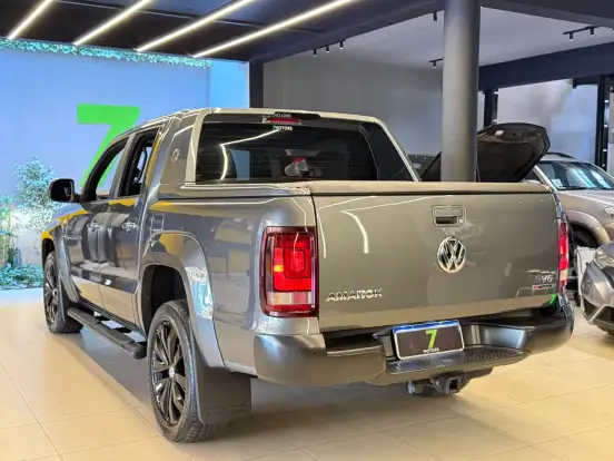 VOLKSWAGEN-AMAROK-2024