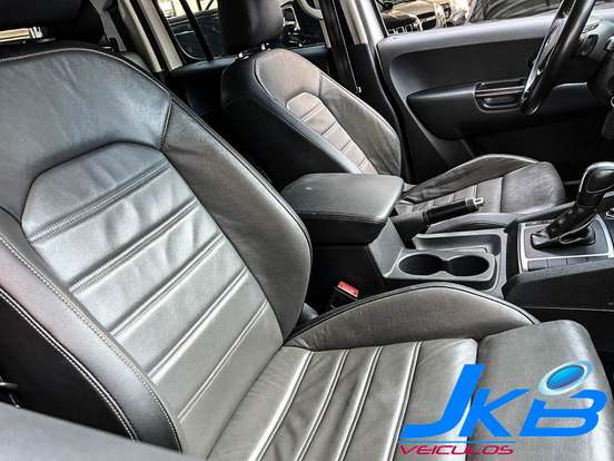 VOLKSWAGEN-AMAROK-3.0 V6 TDI DIESEL HIGHLINE CD 4MOTION AUTOMÁTICO VOLKSWAGEN-AMAROK-2019
