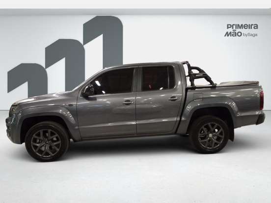 VOLKSWAGEN-AMAROK-2021