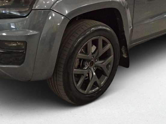 VOLKSWAGEN-AMAROK-2021