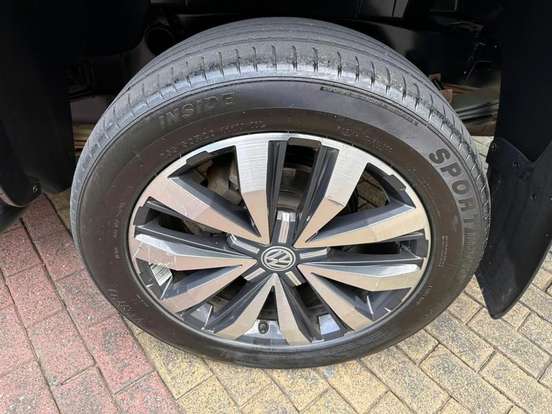 VOLKSWAGEN-AMAROK-2018