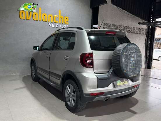 VOLKSWAGEN-CROSSFOX-1.6 MI FLEX 8V 4P MANUAL VOLKSWAGEN-CROSSFOX-2011
