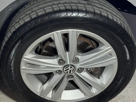 VOLKSWAGEN-FOX-1.0 MI 8V FLEX 4P MANUAL VOLKSWAGEN-FOX-2009
