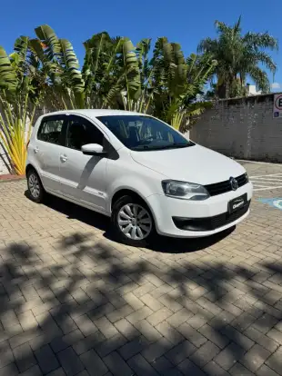 VOLKSWAGEN-FOX-1.0 MI 8V FLEX 4P MANUAL VOLKSWAGEN-FOX-2013