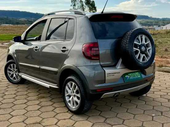 VOLKSWAGEN-FOX-1.6 MI 8V FLEX 4P MANUAL VOLKSWAGEN-FOX-2012