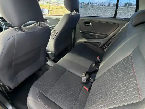VOLKSWAGEN-FOX-1.6 MI 8V FLEX 4P MANUAL VOLKSWAGEN-FOX-2012