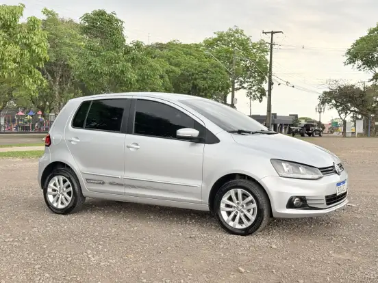 VOLKSWAGEN-FOX-1.6 MSI TOTAL FLEX CONNECT 4P MANUAL VOLKSWAGEN-FOX-2019