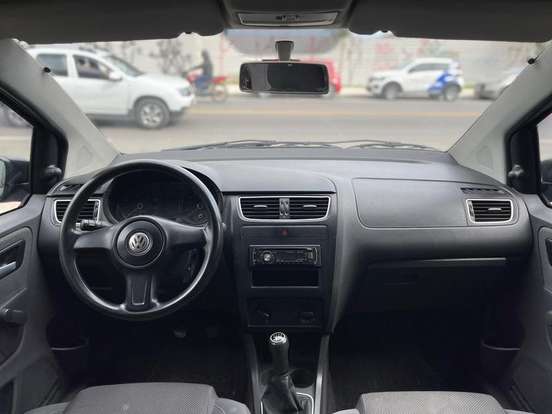 VOLKSWAGEN-FOX-1.0 MI TREND 8V FLEX 4P MANUAL VOLKSWAGEN-FOX-2010