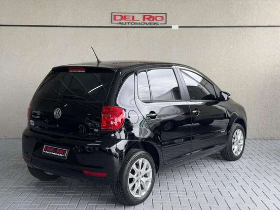 VOLKSWAGEN-FOX-2012