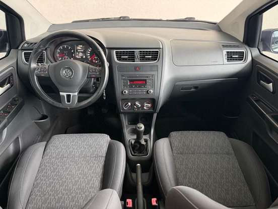 VOLKSWAGEN-FOX-1.6 MI 8V FLEX 4P MANUAL VOLKSWAGEN-FOX-2012