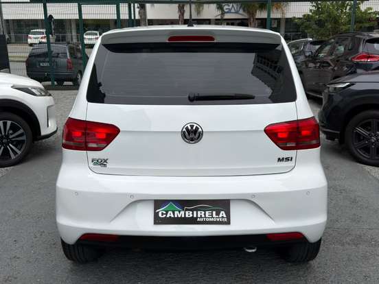 VOLKSWAGEN-FOX-2017