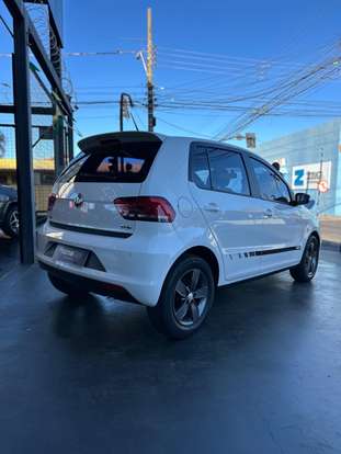 VOLKSWAGEN-FOX-1.6 MSI RUN 8V FLEX 4P MANUAL VOLKSWAGEN-FOX-2016