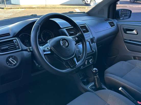 VOLKSWAGEN-FOX-1.6 MSI RUN 8V FLEX 4P MANUAL VOLKSWAGEN-FOX-2016