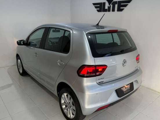 VOLKSWAGEN-FOX-1.6 MSI TOTAL FLEX CONNECT 4P I-MOTION VOLKSWAGEN-FOX-2018
